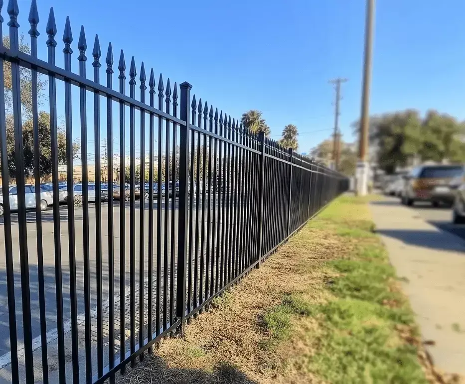 https://qtfencing.com/wp-content/uploads/2025/01/Tall-Commercial-Fence-in-Doncaster-1.webp